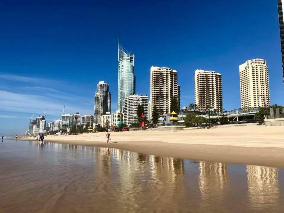 H Star Residences-- Paradise Stayz Gold Coast Exterior photo