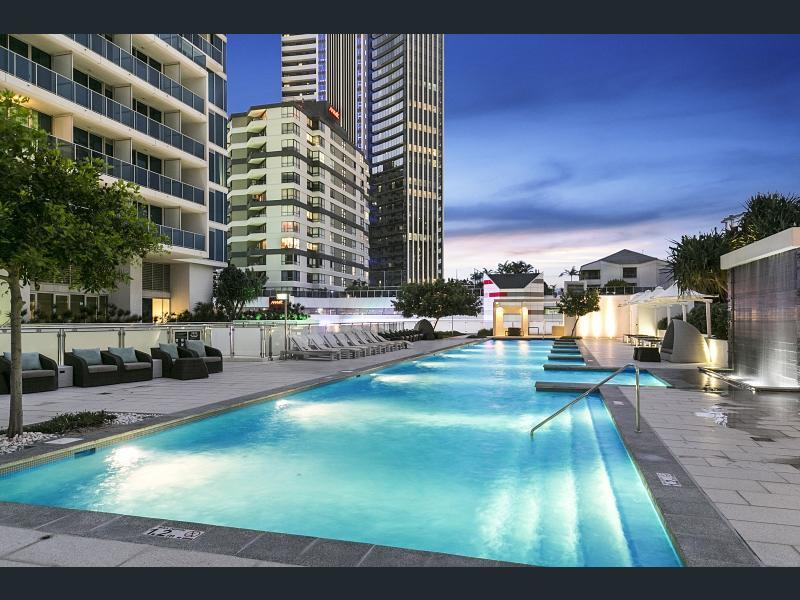 H Star Residences-- Paradise Stayz Gold Coast Exterior photo